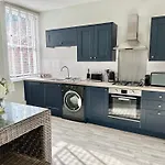 Appartamento Gillygate Nest With Free Allocated Parking *
