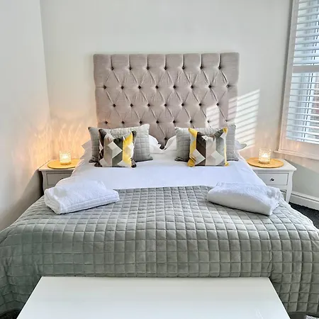 Apartment Gillygate Nest With Free Allocated Parking *