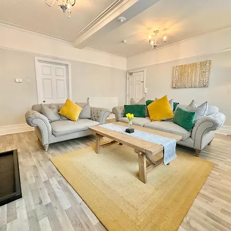 Apartment Gillygate Nest With Free Allocated Parking *