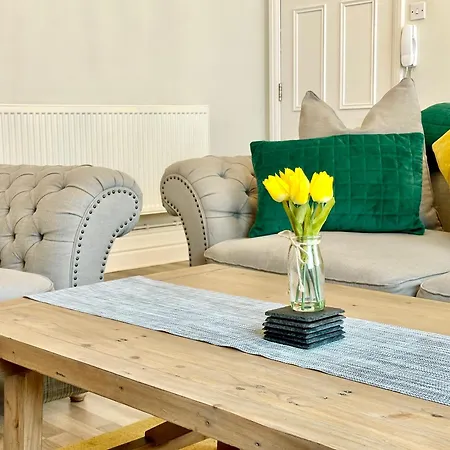 Gillygate Nest With Free Allocated Parking Апартаменты